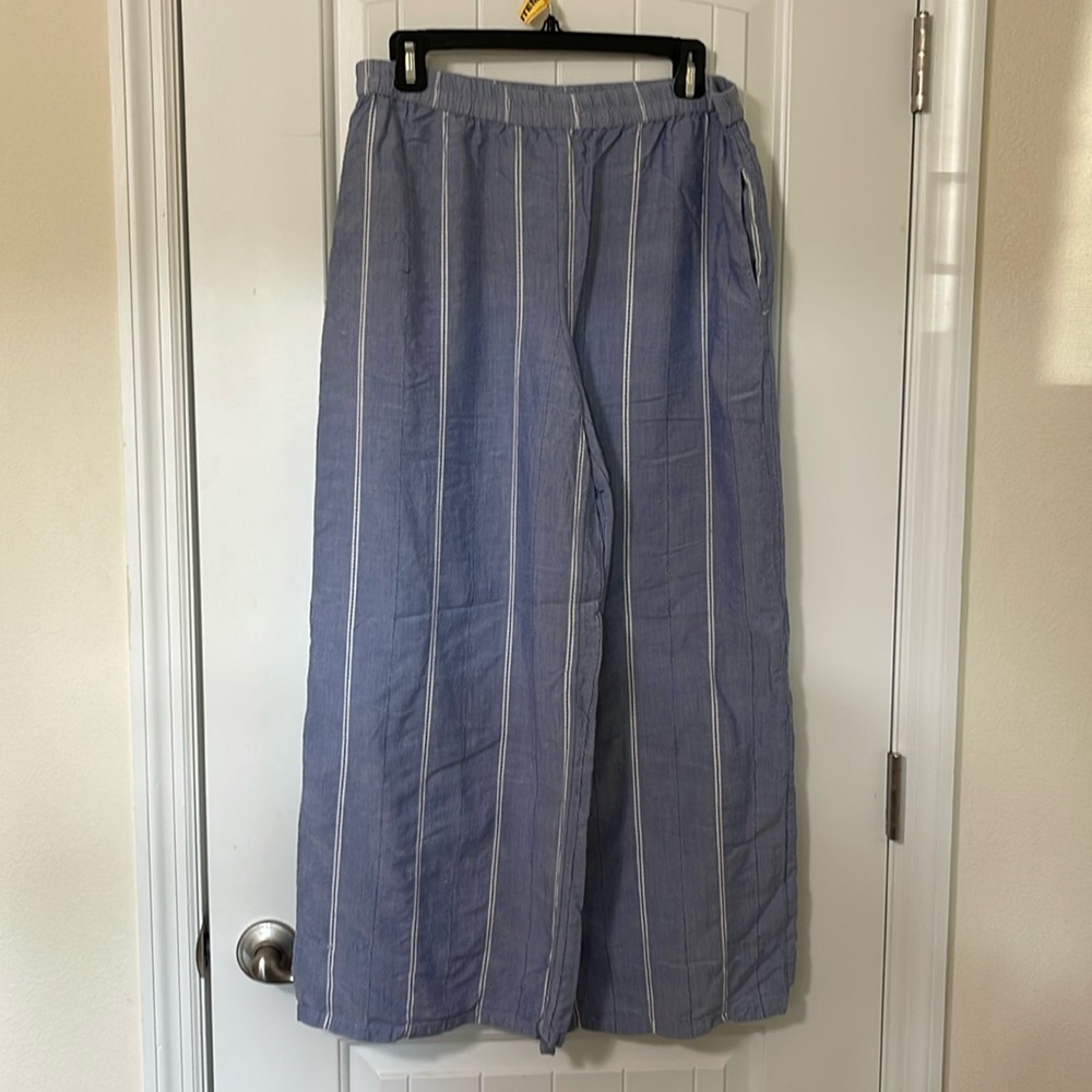 Sweet Magnolia Blue/White Stripe Loose Drawstring Pants. Size Large.